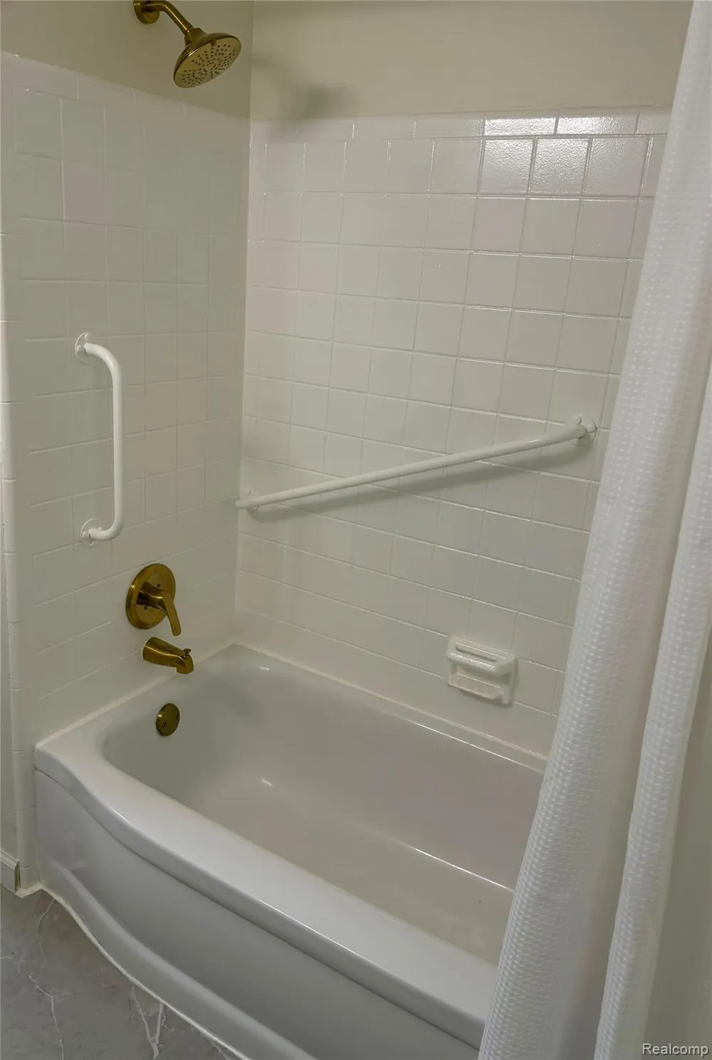 14682 Yale Street Livonia City, MI 48154