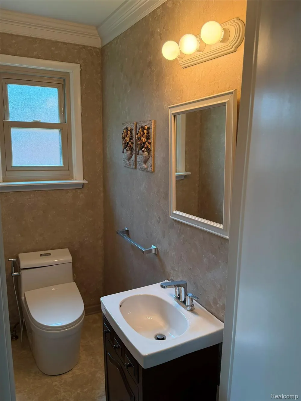 14682 Yale Street Livonia City, MI 48154