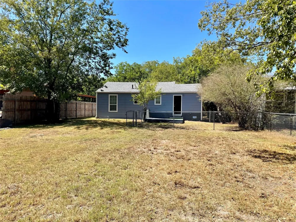 4003 4th Street Greenville, TX 75401
