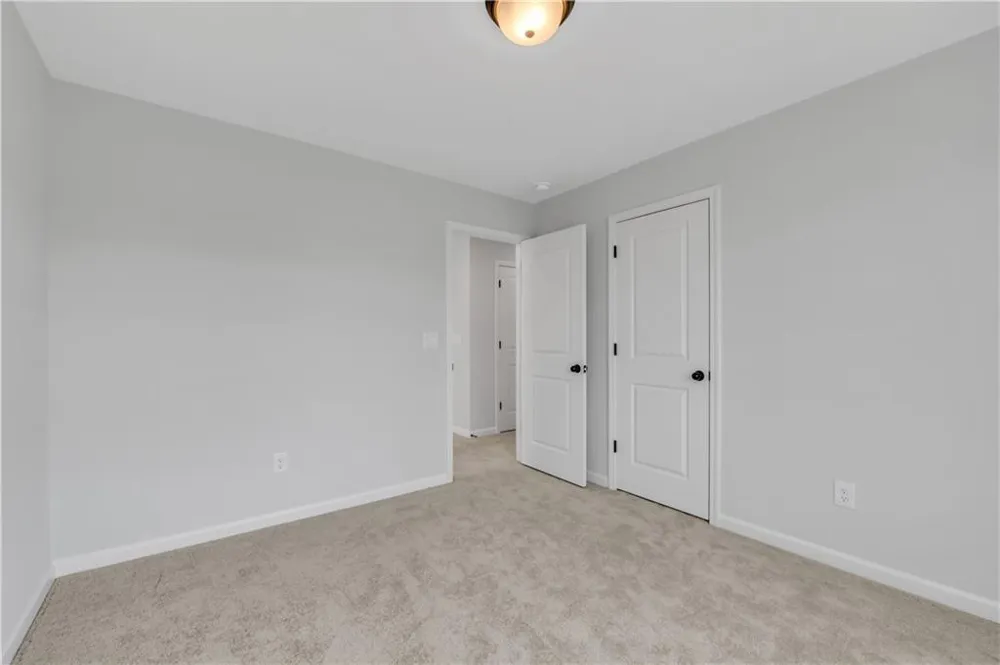 3025 Cambridge Mill Mill Acworth, GA 30102
