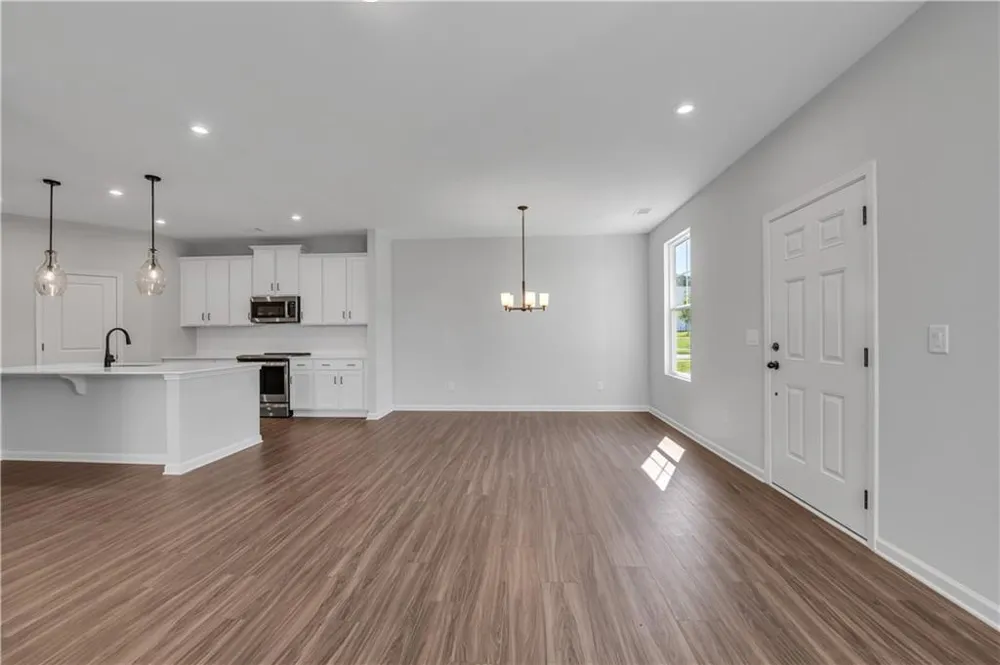 3025 Cambridge Mill Mill Acworth, GA 30102