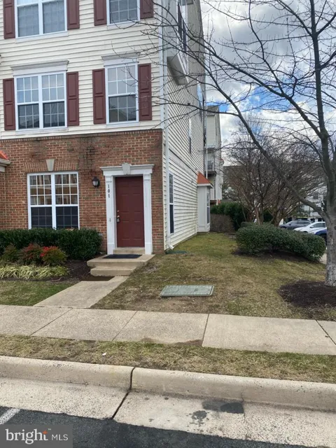 2490 QUICK STREET #101