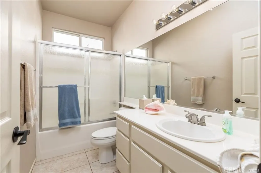 1318 S Bay Hill Banning, CA 92220