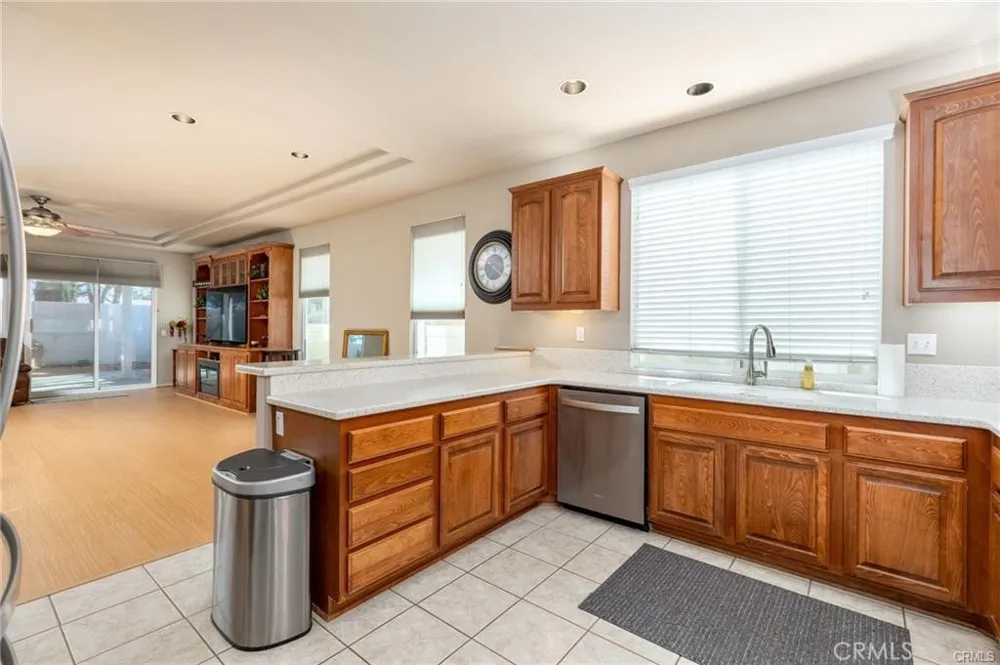 1318 S Bay Hill Banning, CA 92220
