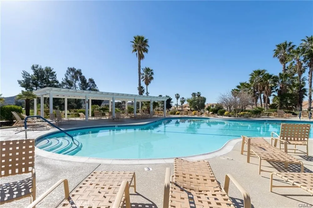 1318 S Bay Hill Banning, CA 92220