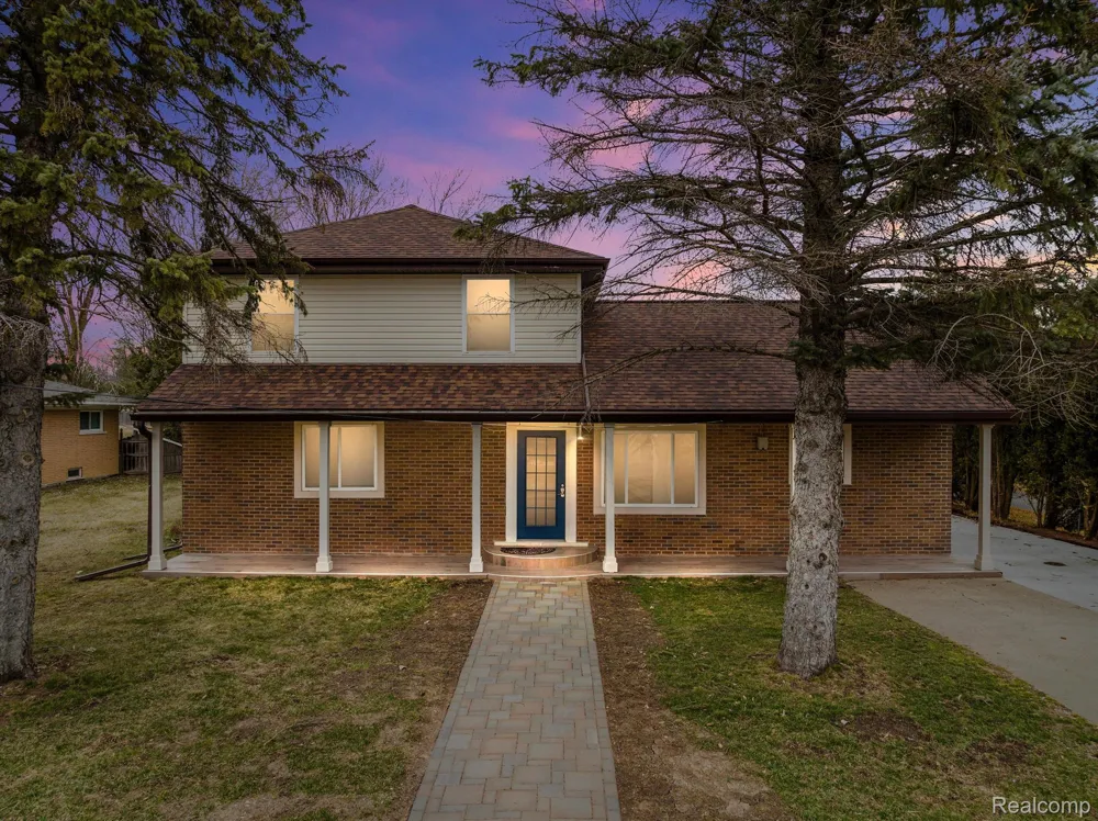 498 SOUTH BOULEVARD W Rochester Hills City, MI 48307