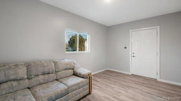 498 SOUTH BOULEVARD W Rochester Hills City, MI 48307