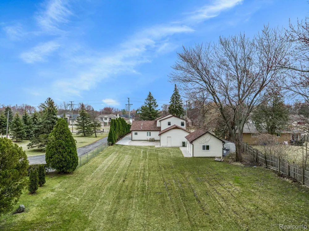 498 SOUTH BOULEVARD W Rochester Hills City, MI 48307