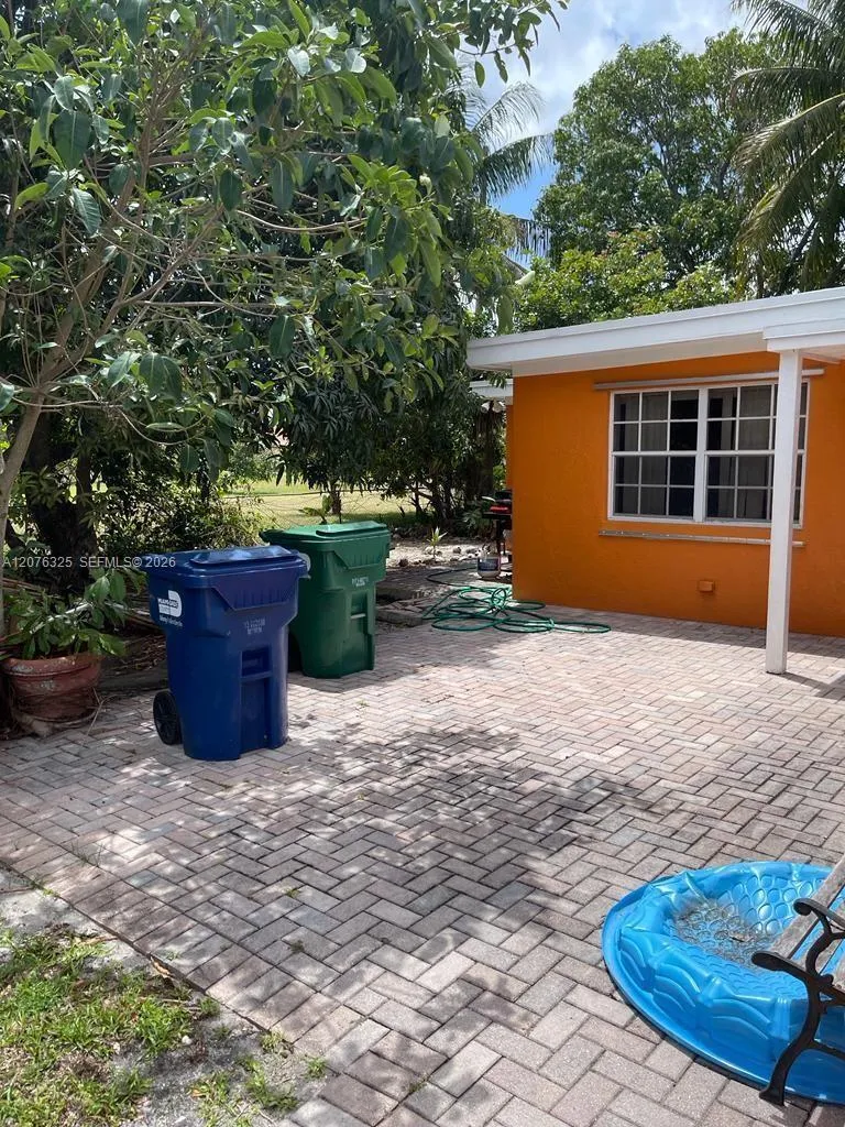 2240 NW 177th Ter Miami Gardens, FL 33056