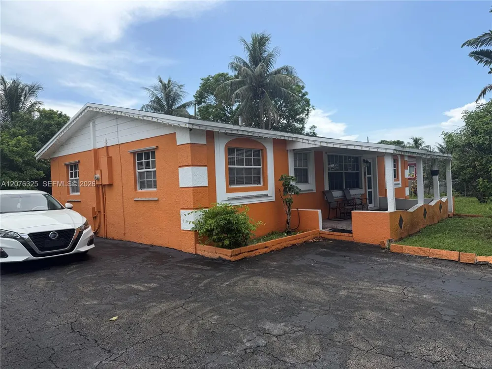 2240 NW 177th Ter Miami Gardens, FL 33056
