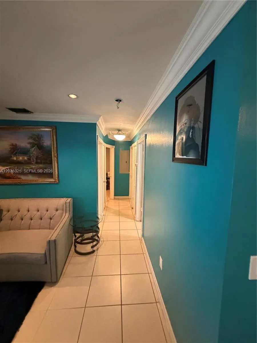 2240 NW 177th Ter Miami Gardens, FL 33056