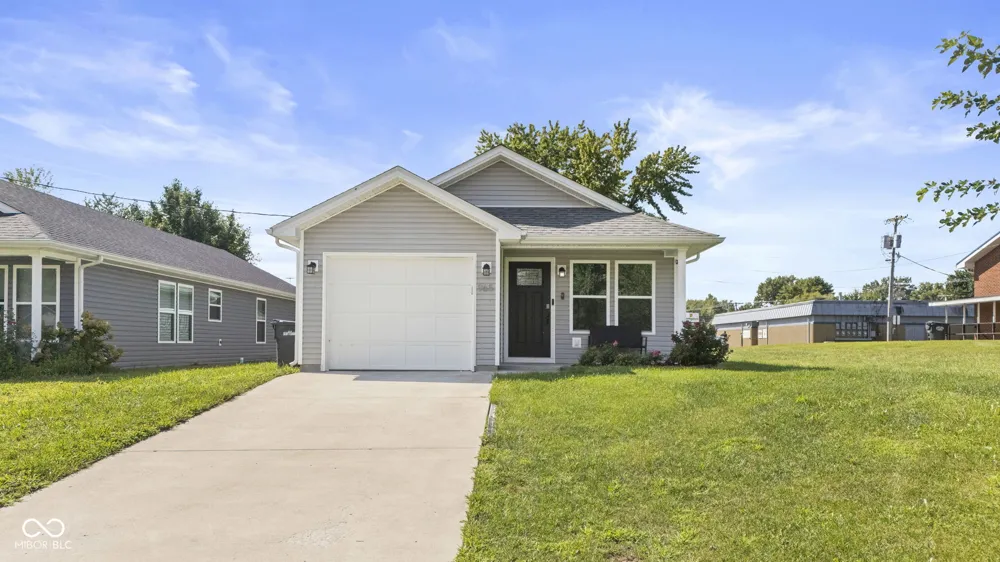 965 Wooded Trail Scottsburg, IN 47170