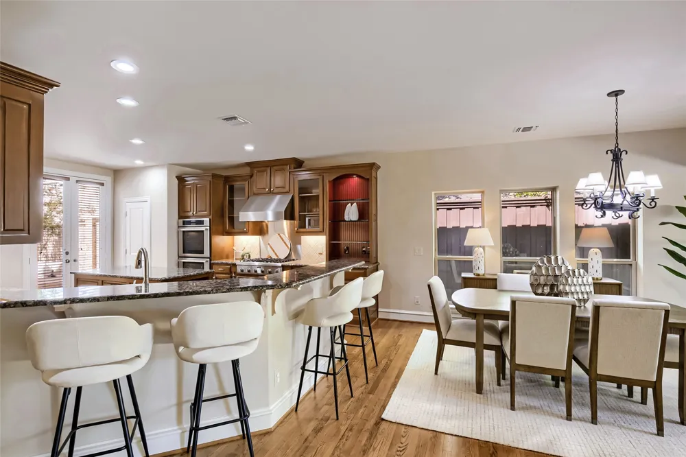 6335 Vanderbilt Avenue Dallas, TX 75214