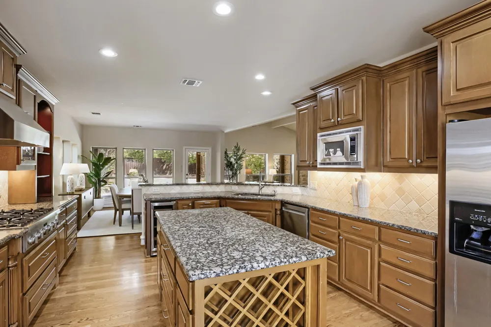 6335 Vanderbilt Avenue Dallas, TX 75214