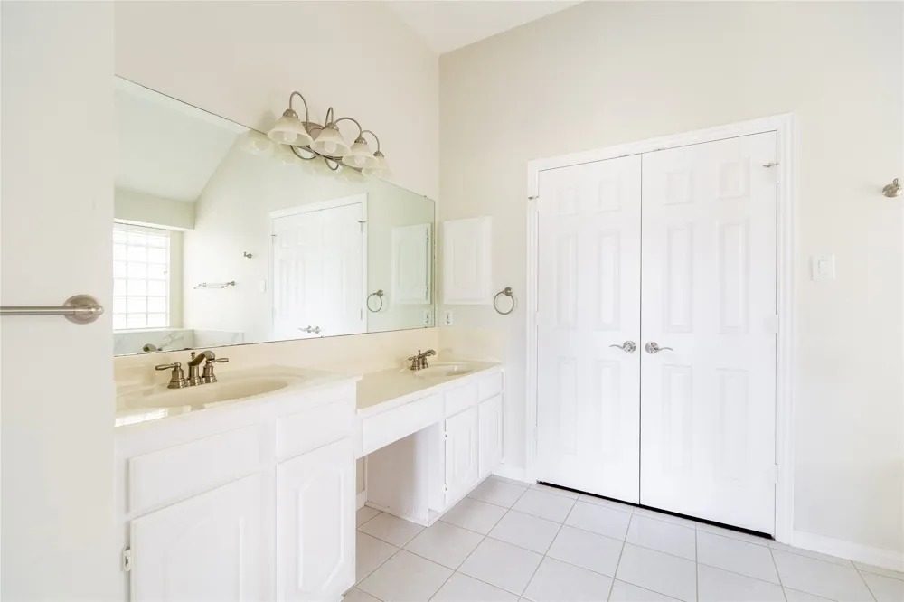 11301 New Orleans Drive Frisco, TX 75035