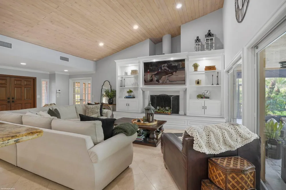 2379 Newbury Court Wellington, FL 33414
