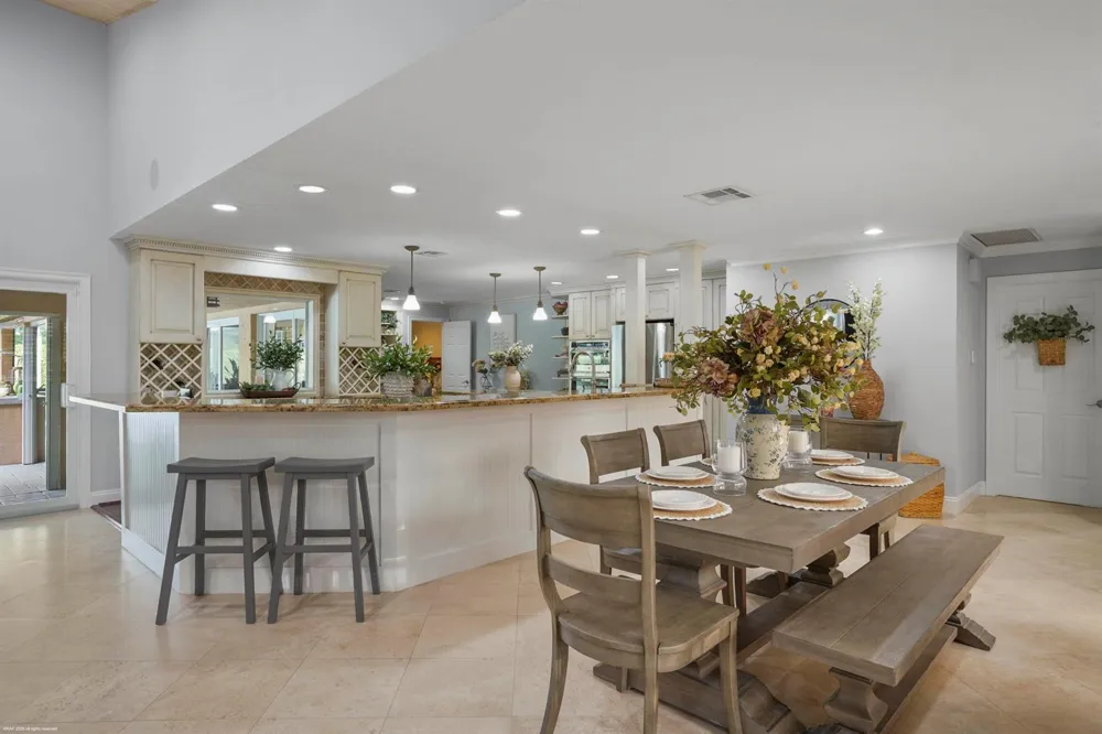 2379 Newbury Court Wellington, FL 33414