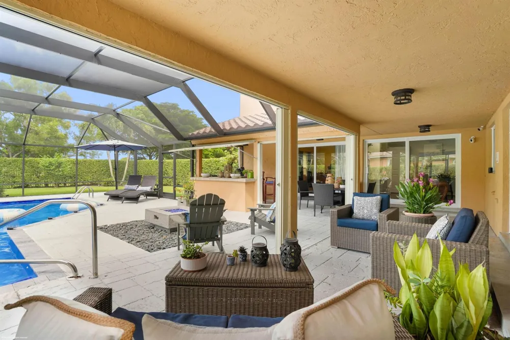 2379 Newbury Court Wellington, FL 33414
