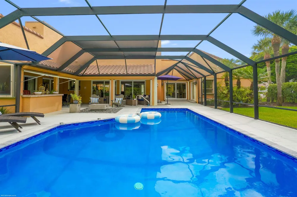 2379 Newbury Court Wellington, FL 33414