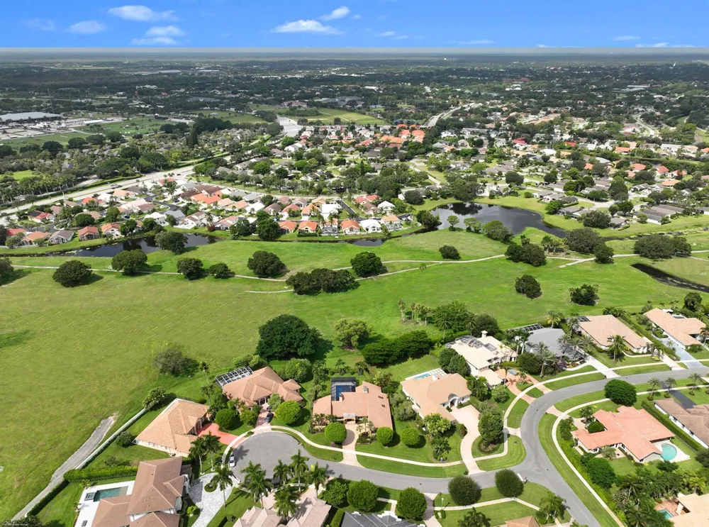 2379 Newbury Court Wellington, FL 33414