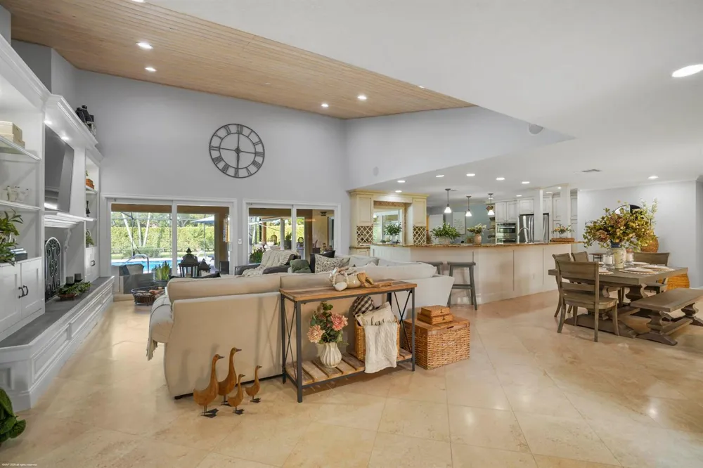 2379 Newbury Court Wellington, FL 33414