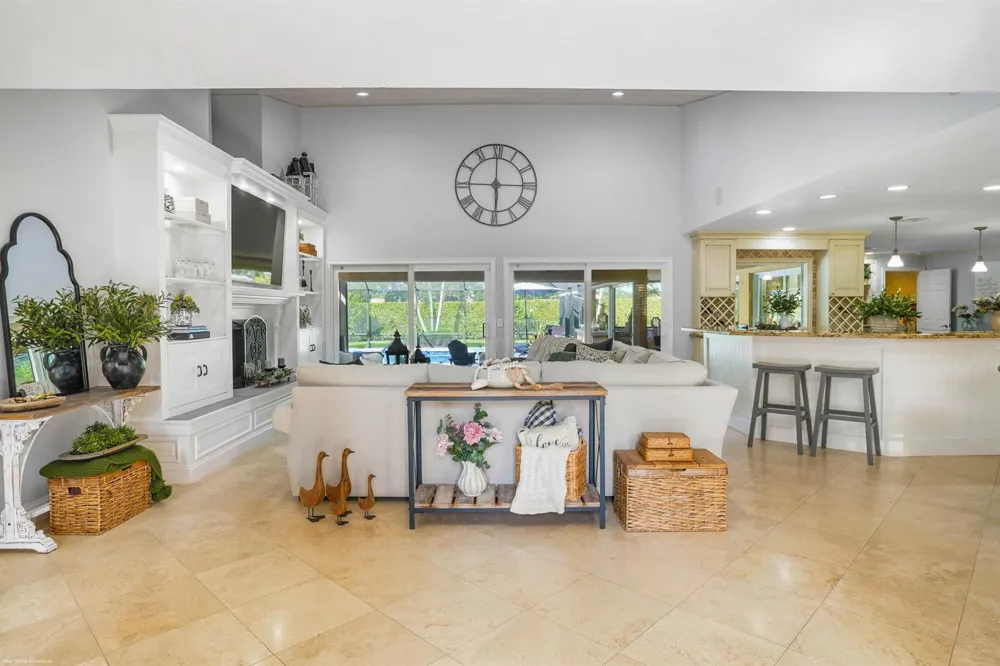 2379 Newbury Court Wellington, FL 33414