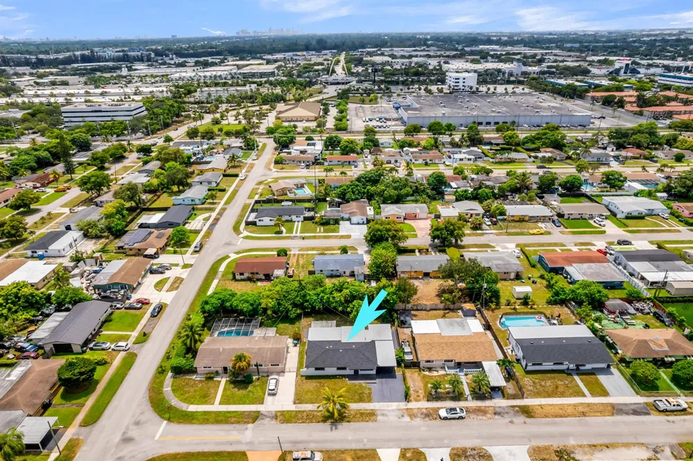 1252 NW 172ND TERRACE Miami Gardens, FL 33169