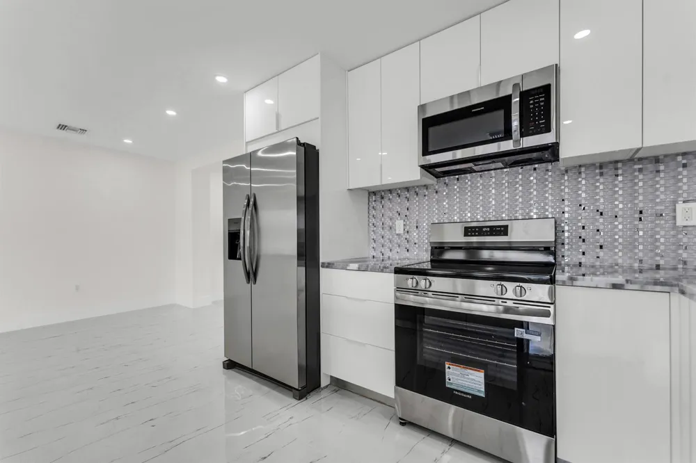 1252 NW 172ND TERRACE Miami Gardens, FL 33169