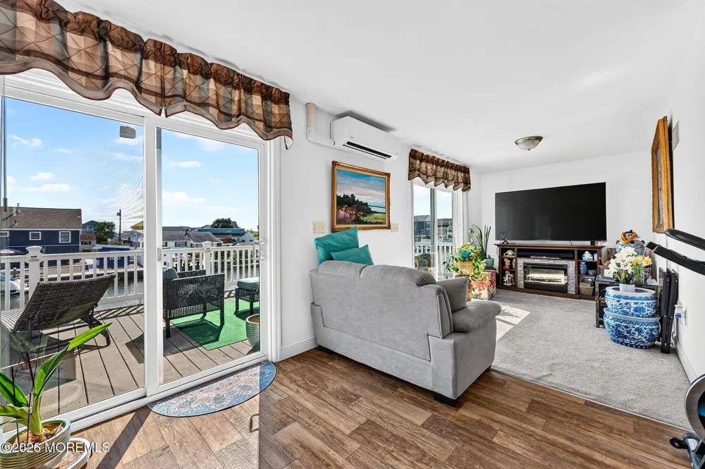 128 E Mohawk Drive Little Egg Harbor, NJ 08087