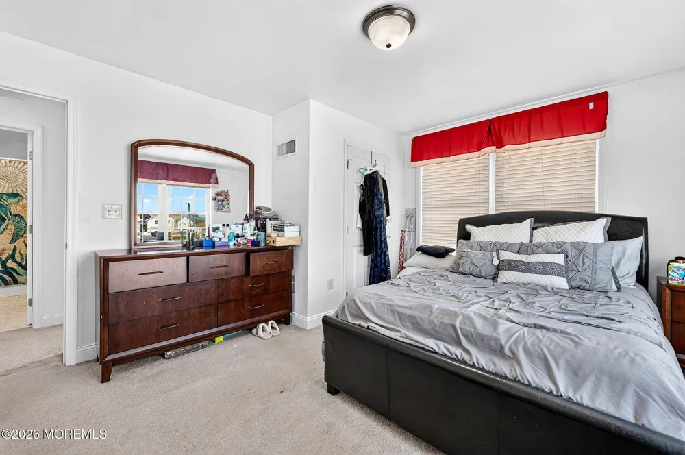 128 E Mohawk Drive Little Egg Harbor, NJ 08087