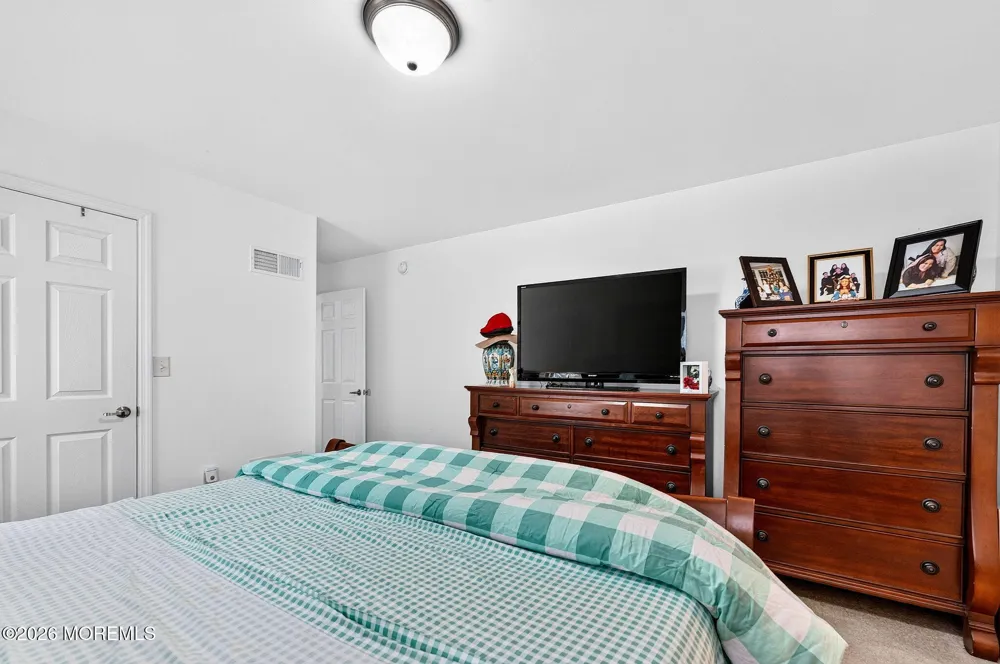 128 E Mohawk Drive Little Egg Harbor, NJ 08087