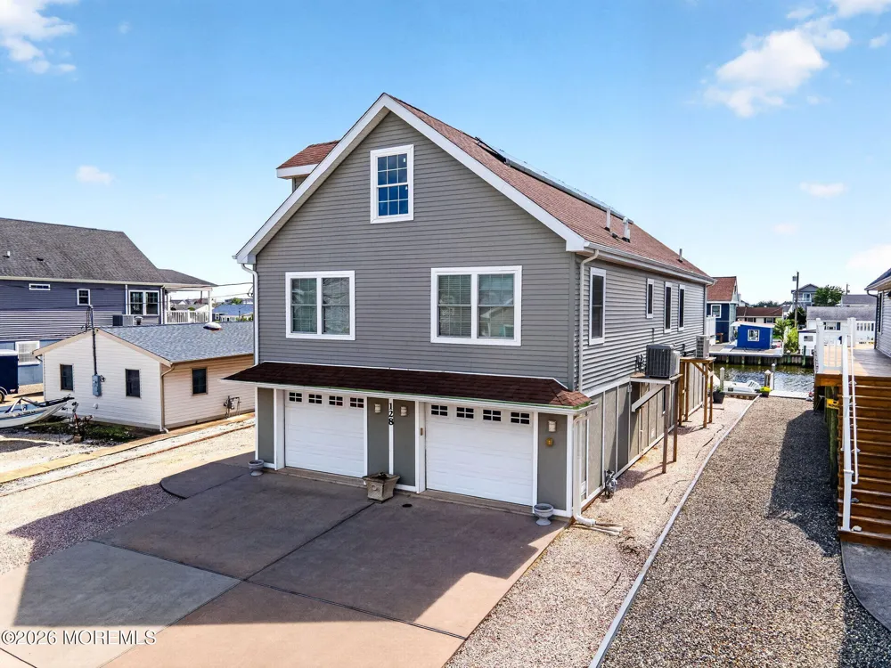 128 E Mohawk Drive Little Egg Harbor, NJ 08087