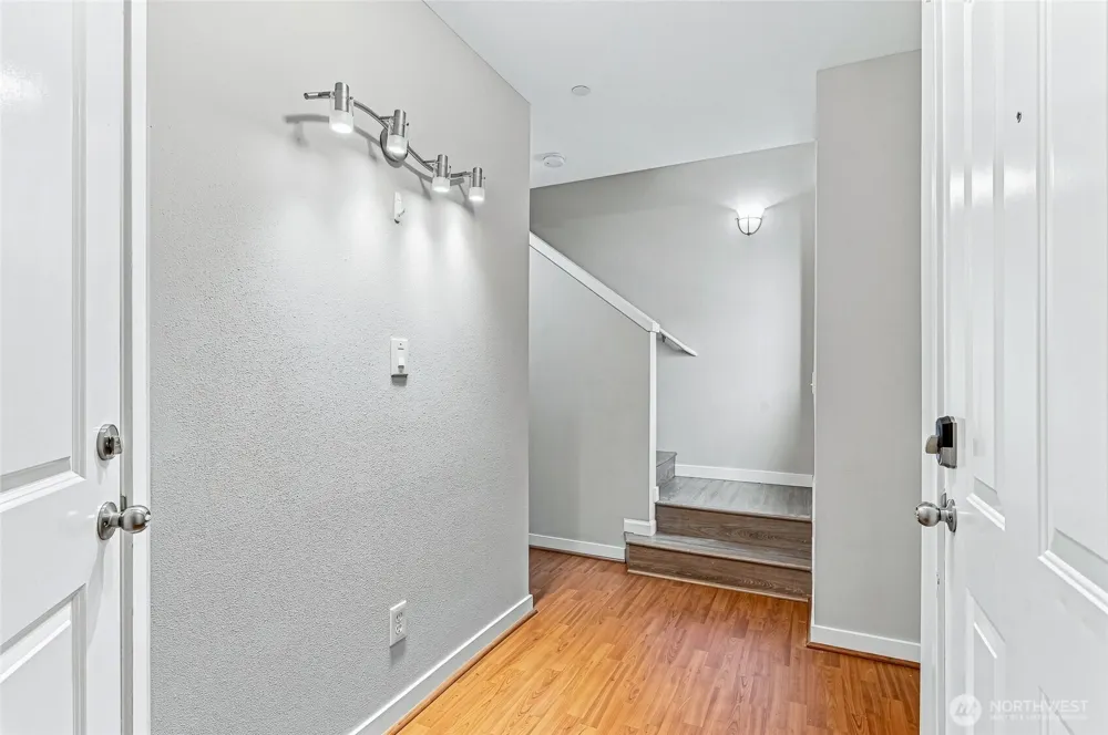 1771 25th Avenue NE Issaquah, WA 98029