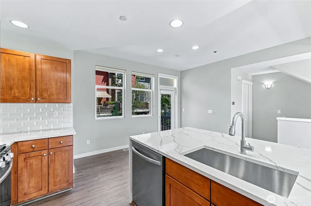 1771 25th Avenue NE Issaquah, WA 98029