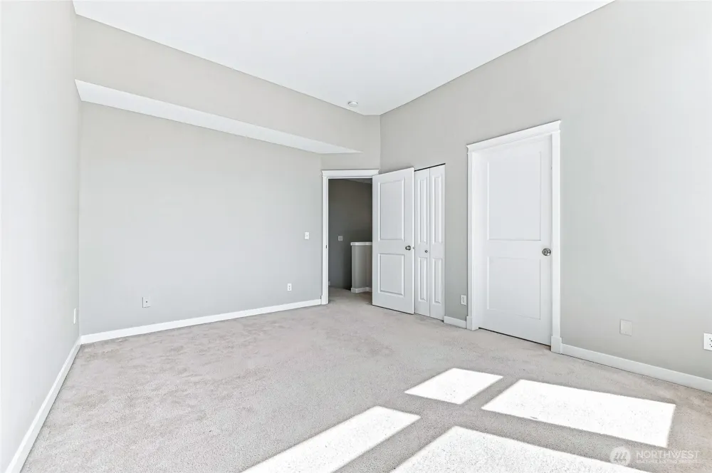 1771 25th Avenue NE Issaquah, WA 98029