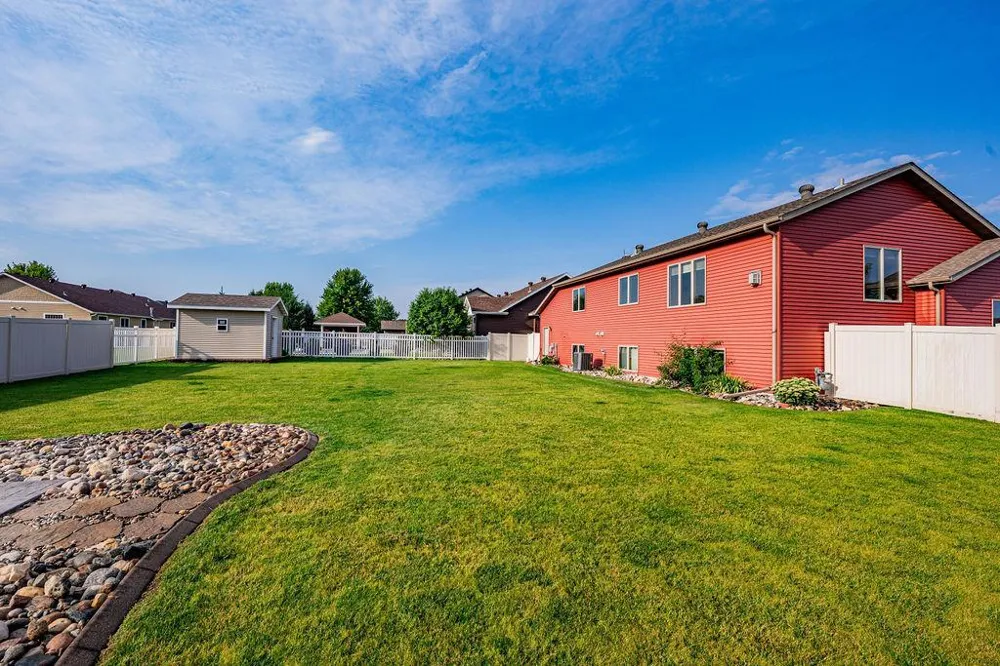 1809 Pentland Street West Fargo, ND 58078