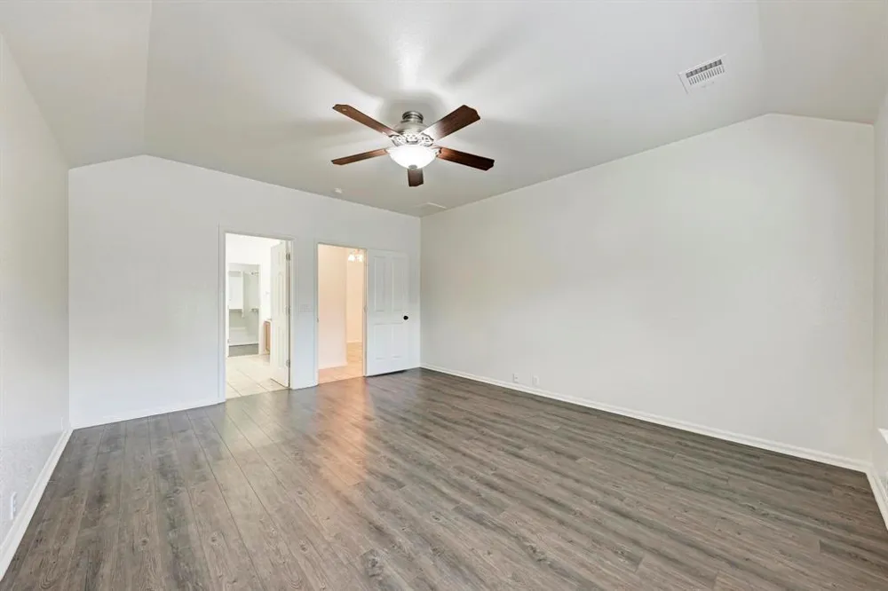 412 Golden Eagle Lane Leander, TX 78641