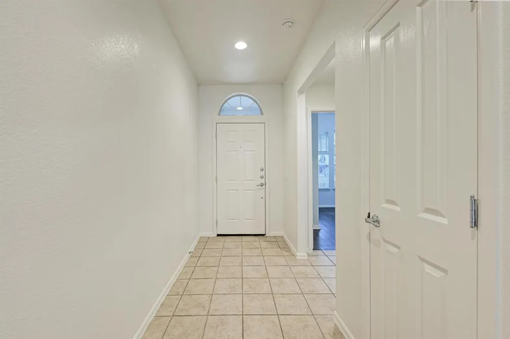 412 Golden Eagle Lane Leander, TX 78641