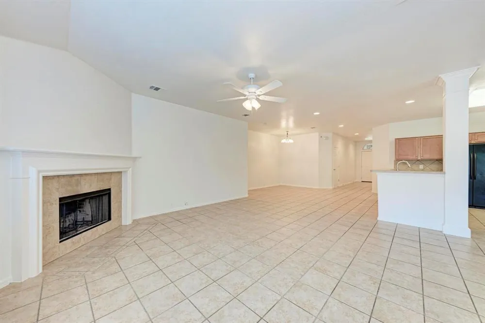 412 Golden Eagle Lane Leander, TX 78641