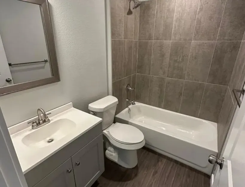 1702 E Powell Avenue Fort Worth, TX 76104