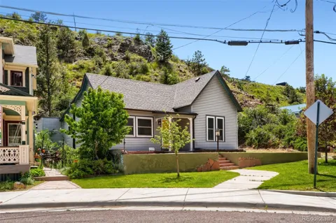 2109 Miner Street