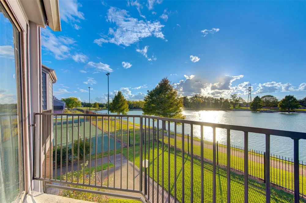 1620 Good Day Drive Missouri City, TX 77459