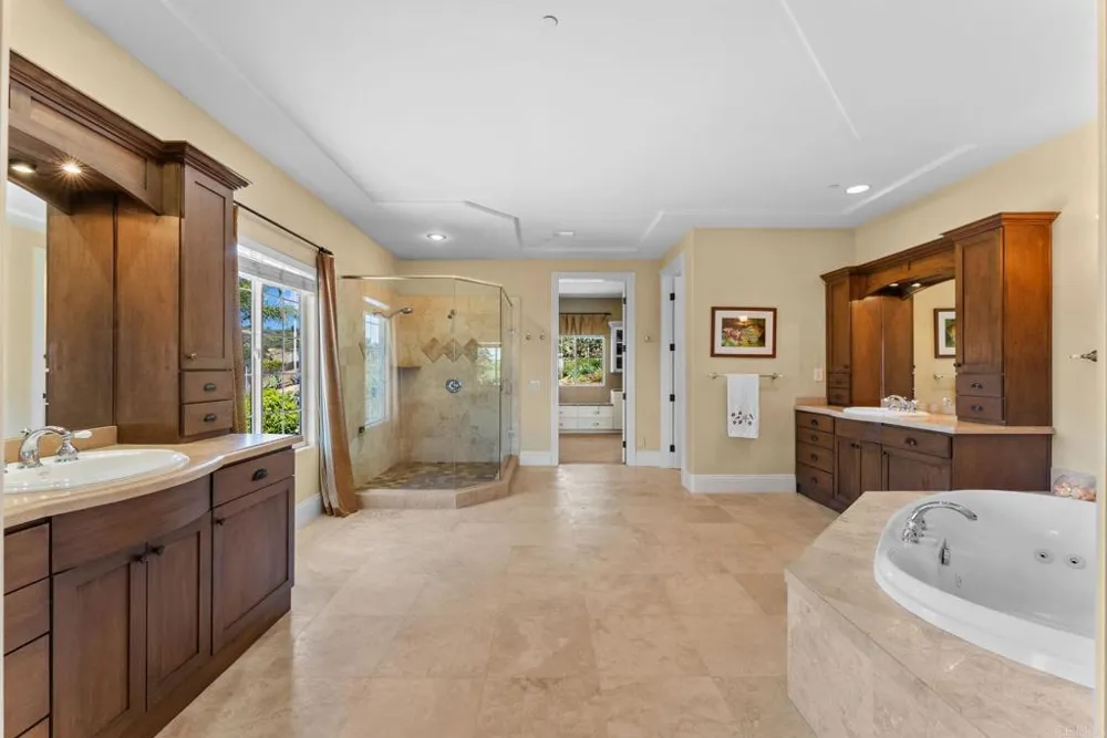1829 Elevado Road Vista, CA 92084