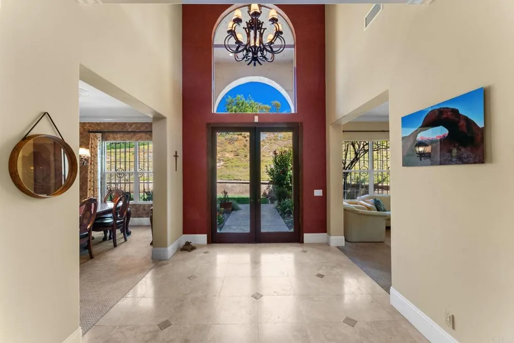1829 Elevado Road Vista, CA 92084