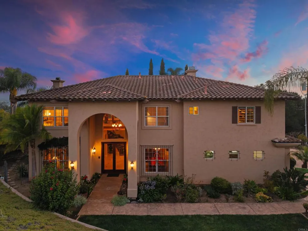 1829 Elevado Road Vista, CA 92084