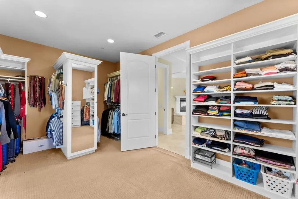 1829 Elevado Road Vista, CA 92084