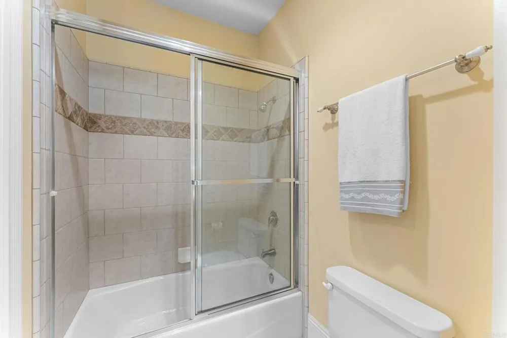 1829 Elevado Road Vista, CA 92084