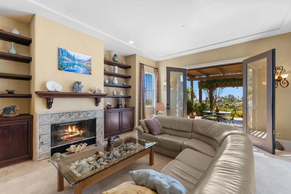 1829 Elevado Road Vista, CA 92084