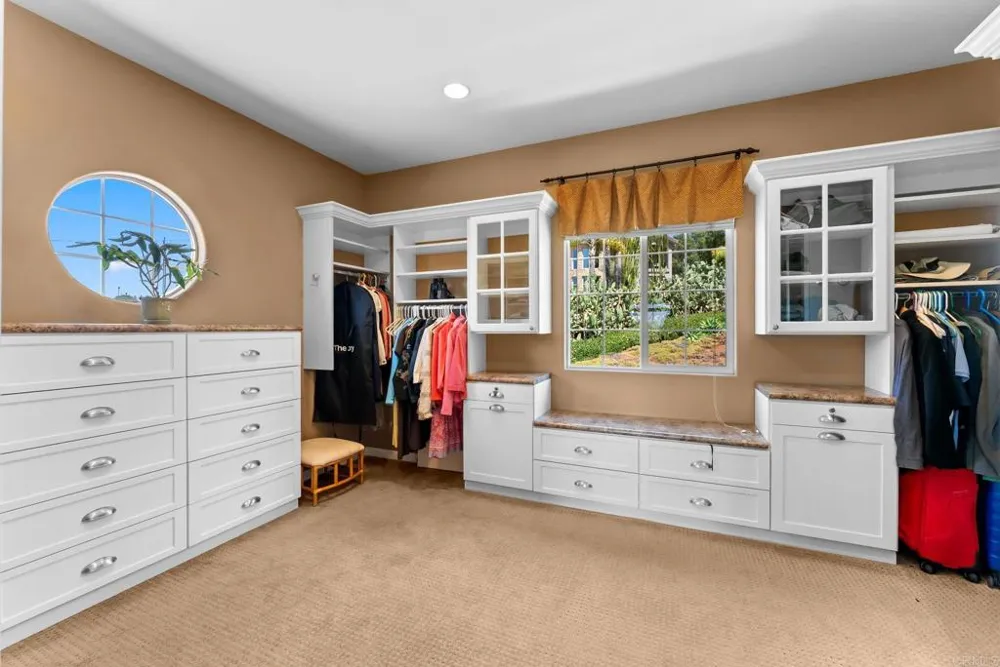 1829 Elevado Road Vista, CA 92084