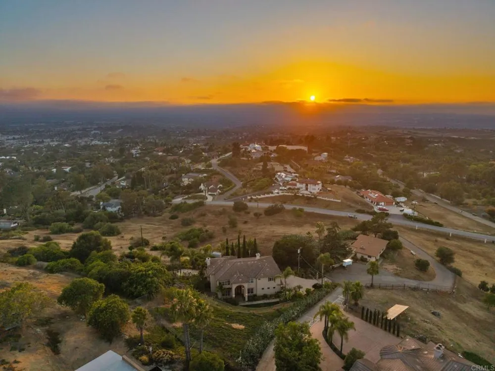 1829 Elevado Road Vista, CA 92084